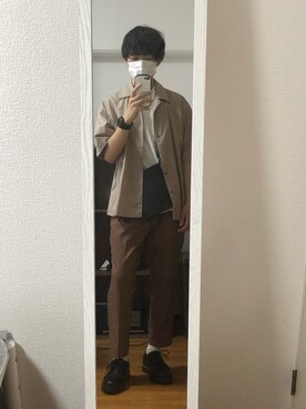 「ショッピング」｜「アイテム（スラックス）」を使った、Naokiさん（メンズ・174cm）の春コーディネート