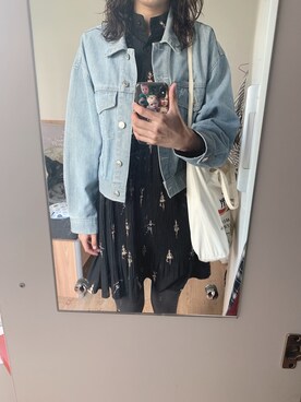 「PULL&BEAR（プルアンドベア）のアイテム（デニムジャケット）」を使った、whalien52さん（レディース・172cm）の春コーディネート