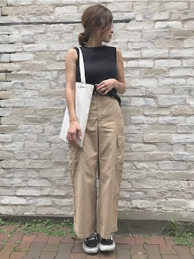 「ハイウエストパンツ」｜「アイテム（カーゴパンツ）」を使った、なーちんさん（レディース・154cm）の夏コーディネート
