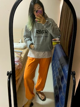 「アイテム（チノパンツ、オレンジ系）」を使った、豆腐超人さん（レディース・161cm）の秋コーディネート