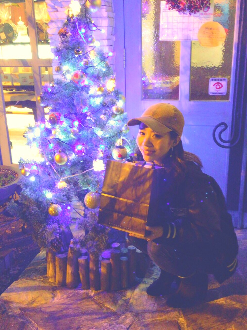 「メリークリスマス、あったかコーデ」｜「スプレープレミアムのアイテム（キャップ、ベージュ系）」を使った、kysさん（レディース・154cm）の冬コーディネートの1枚目の写真