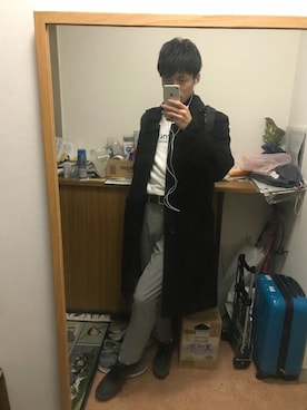 「VERSACE（ヴェルサーチ）のアイテム（ステンカラーコート）」を使った、ぽーんさん（メンズ・173cm）の秋コーディネート