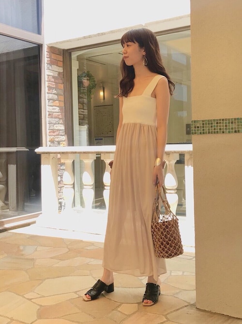 Lagunamoonlagunamoon Staffさんのワンピースを使ったコーディネート Zozotown
