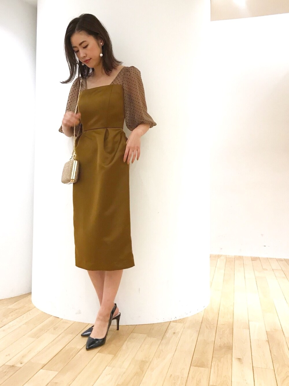 LAGUNAMOON STAFF(LAGUNAMOON)｜LAGUNAMOONのドレスを使った