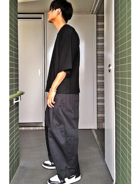 「SHINYAKOZUKA（シンヤコヅカ）のアイテム（チノパンツ）」を使った、ぐるみ。さん（メンズ・171cm）の秋コーディネート