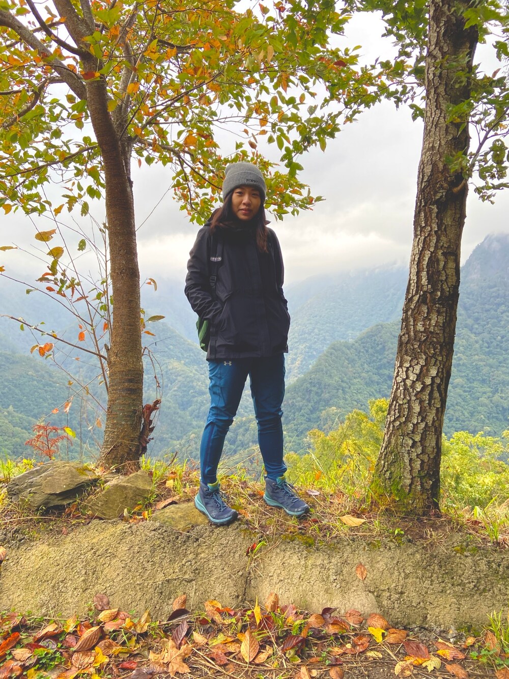 「ootd、司馬庫斯、Taiwan」｜「THE NORTH FACEのアイテム（ジャケット/アウター、ブラック系）」を使った、盧宥蒨さん（レディース・157cm）の秋コーディネートの1枚目の写真