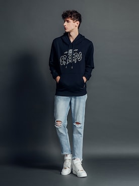 「blue」｜「アイテム（パーカー）」を使った、DADA-JPさん（メンズ・175cm）の冬コーディネート