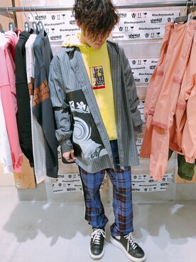 「BlackEyePatch（ブラックアイパッチ）のアイテム（パーカー）」を使った、Toshiki Masudaさん（メンズ・170cm）の春コーディネート
