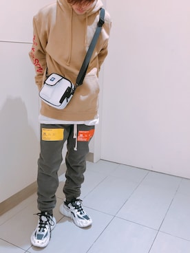 「RIPNDIP（リップンディップ）のアイテム」を使った、Toshiki Masudaさん（メンズ・170cm）の春コーディネート