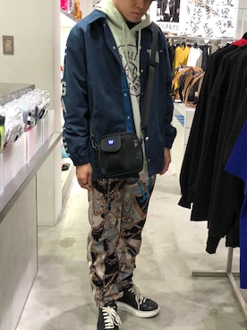 「WHITELAND（ホワイトランド）のアイテム（ボディバッグ/ウエストポーチ）」を使った、Toshiki Masudaさん（メンズ・170cm）の夏コーディネート