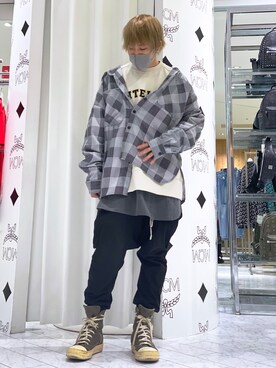 「WHITELAND（ホワイトランド）のアイテム（スウェット）」を使った、Toshiki Masudaさん（メンズ・170cm）の冬コーディネート