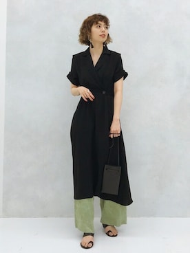 「TAN（タン）のアイテム（パンツ）」を使った、夏子さん（レディース・169cm）の春コーディネート