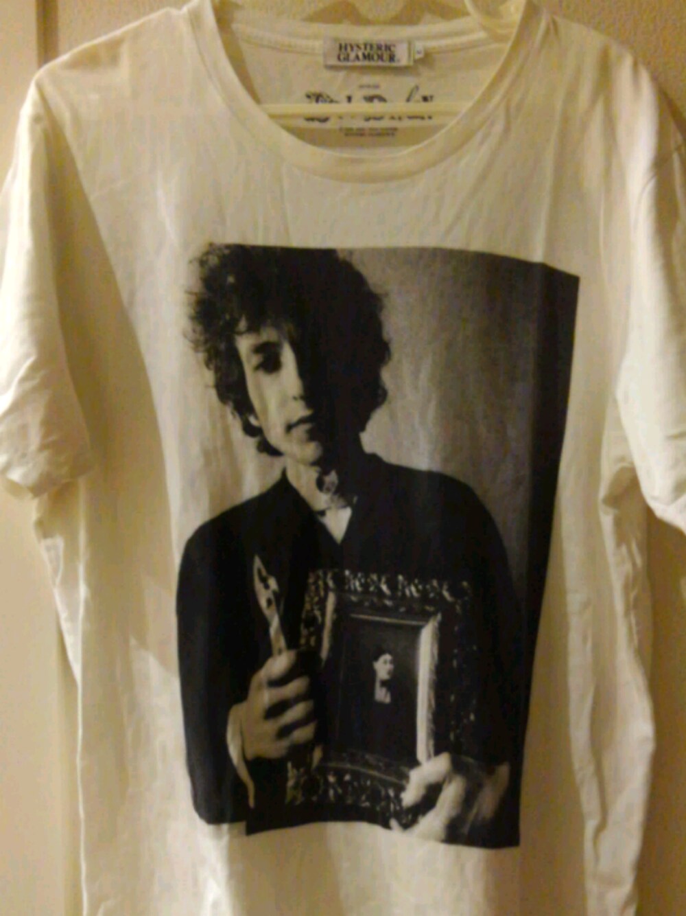 「ボブ・ディラン、ヒステリックグラマー、フォトT」｜「HYSTERIC GLAMOURのアイテム（Tシャツ/カットソー、ホワイト系）」を使った、nonameさん（メンズ・163cm）の春コーディネートの1枚目の写真