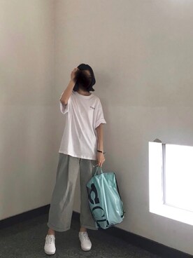 「盐系风格」｜「アイテム（チノパンツ）」を使った、陈雨Vyさん（レディース・179cm）の夏コーディネート