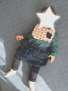 「アイテム（スタイ/よだれかけ、グレー系）」を使った、りんさん（キッズ・80cm）の冬コーディネート