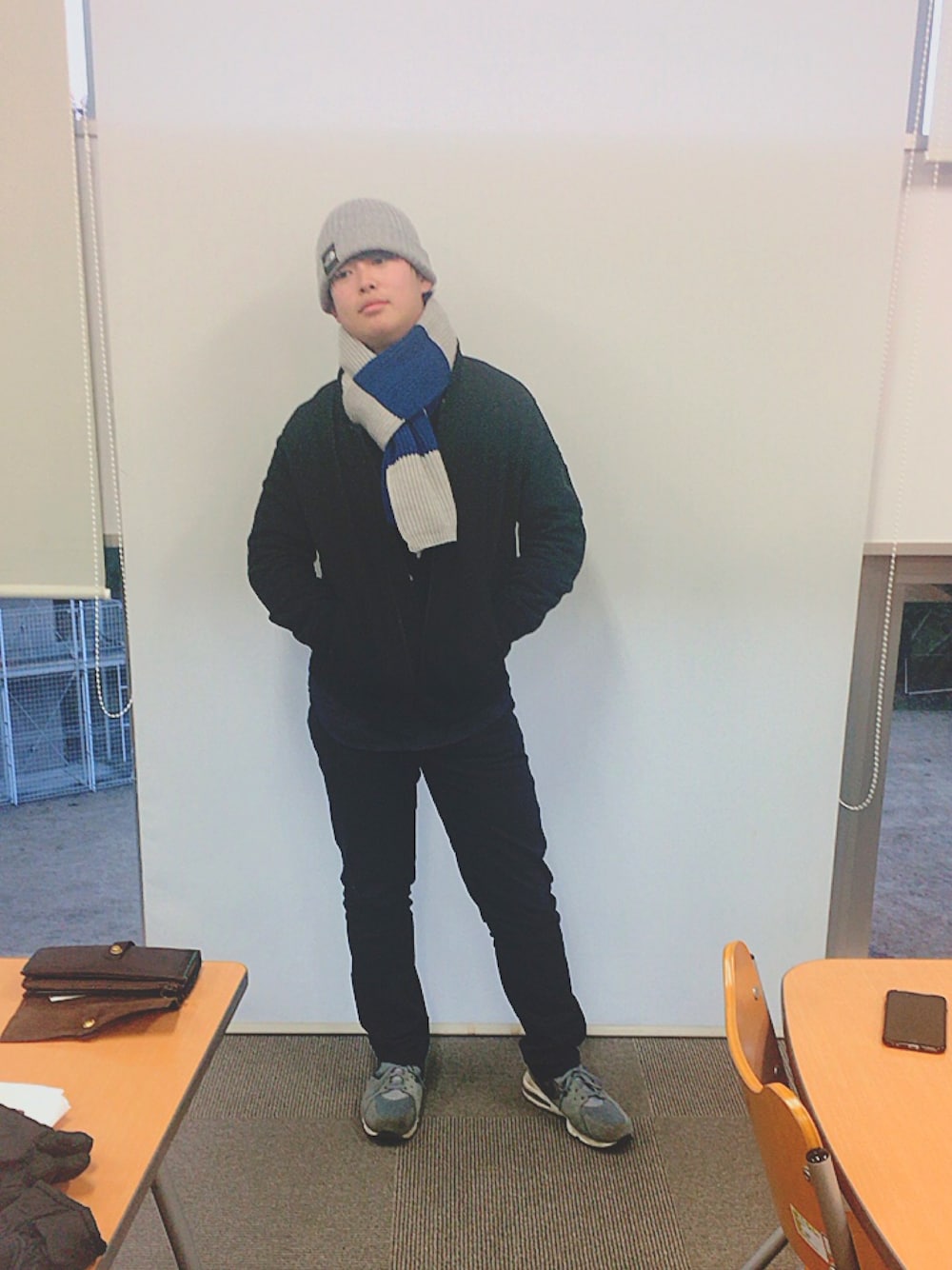 「NIKE、UNIQLO、H&M、エンポリオアルマーニ、BACKNUMBER、クソださい、築山慎」｜「THE NORTH FACEのアイテム（ニットキャップ/ビーニー、グレー系）」を使った、築山慎ぼっとさん（メンズ・168cm）の冬コーディネートの1枚目の写真