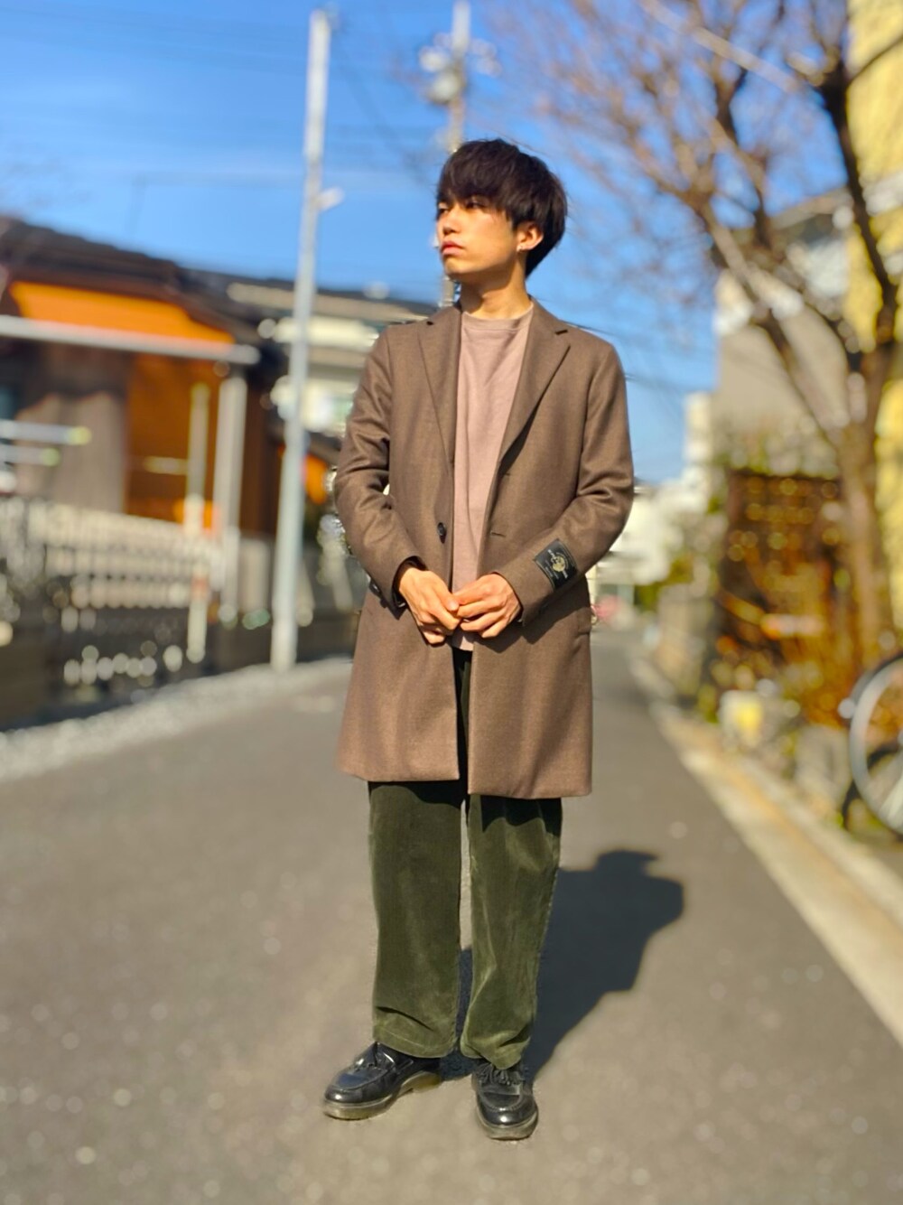 「チョコ色に染まれ、低身長、春コーデ、ワイドパンツ、お洒落さんとつながりたい、ブラウンコーデ、いいね、save、フォローお願いします🤑、チェスターコート、コーデュロイ、きれいめカジュアル」｜「EDIFICEの100s メランジメルトンチェスターコート（チェスターコート、ブラウン系）」を使った、シゲさん（メンズ・161cm）の冬コーディネートの1枚目の写真