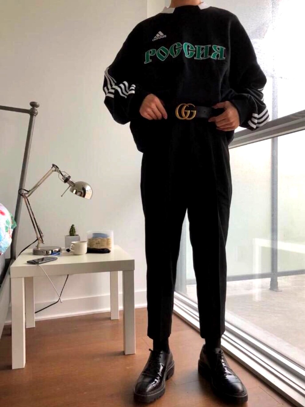 「GUCCIのアイテム（その他、ブラック系）」を使った、Tobiさん（メンズ・178cm）の冬コーディネートの1枚目の写真