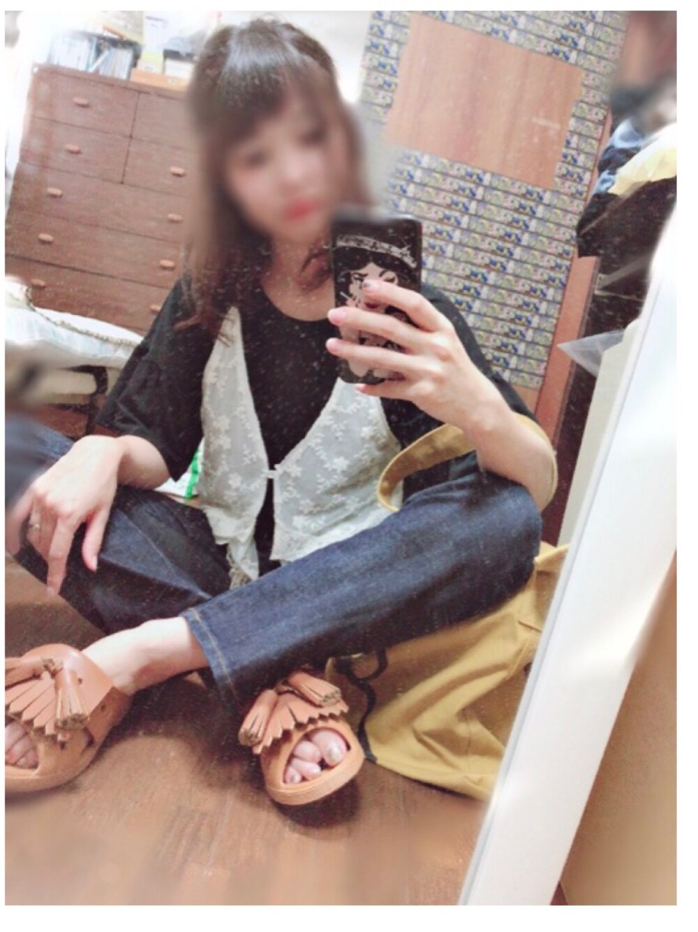 「便所サンダル、ユニクロ、UNIQLO、シンプルコーデ、プチプラコーデ、レーストップス」｜「BENCHのBENCH/ベンチ/BENSAN-D TUSSEL (UNISEX)（サンダル、ブラウン系）」を使った、しんちゃんまんさん（レディース・156cm）の夏コーディネートの1枚目の写真