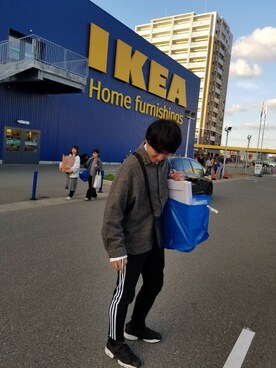 「コーデ記録」｜「アイテム（スニーカー）」を使った、tさん（メンズ・176cm）の春コーディネート