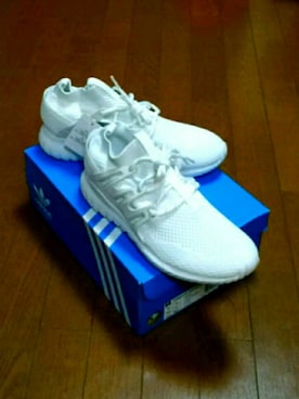 「adidasスニーカー」｜MAMORUさん（メンズ・168cm）の冬コーディネート