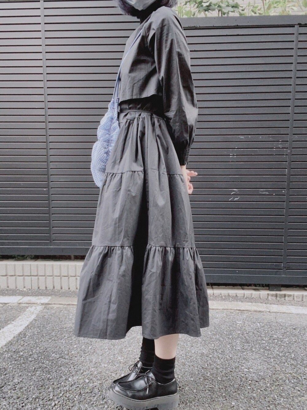 「ワンピース、黒ワンピ、ZARA、GU、韓国ファッション、黒」｜「GUのアイテム（シューズ、ブラック系）」を使った、もふさんさん（レディース・164cm）の春コーディネートの1枚目の写真