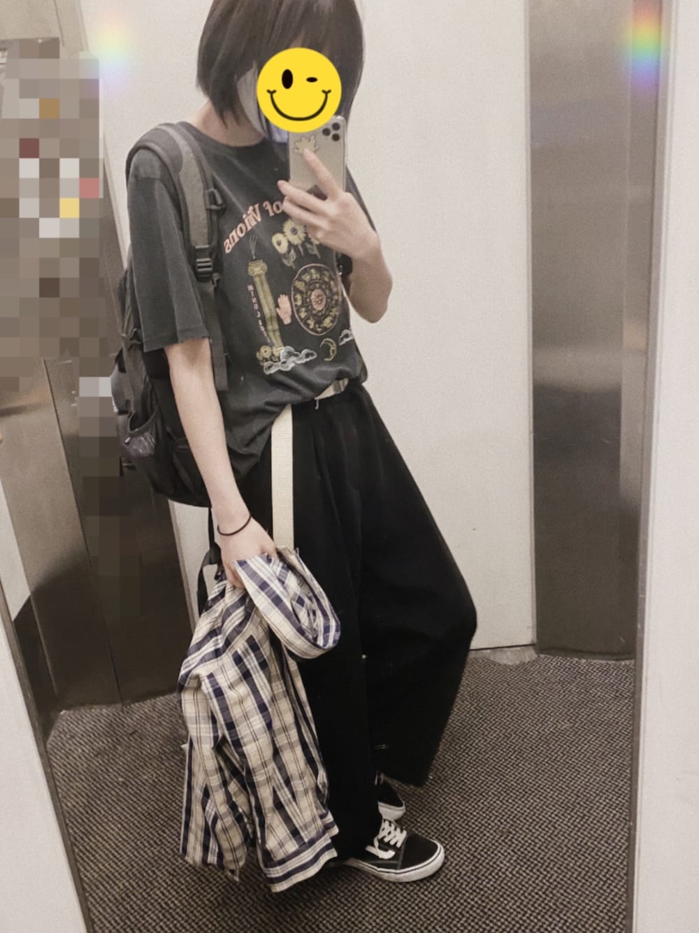 「モノトーン、Tシャツ、ラフ、メンズライク、プチプラコーデ、H&M、VANS」｜「VANSの【ヴァンズ】Old Skool　オールドスクール（スニーカー、ブラック系）」を使った、もふさんさん（レディース・164cm）の春コーディネートの1枚目の写真