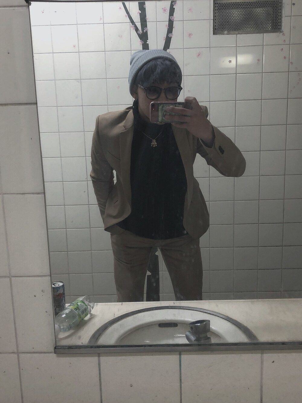 「おしゃれさんと繋がりたい、シンプル、セットアップ」｜「ZARAのアイテム（スーツジャケット、ベージュ系）」を使った、naokiさん（メンズ・178cm）の冬コーディネートの1枚目の写真