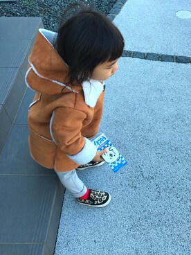 「kids」｜「アイテム（ムートンコート）」を使った、oshizoooooさん（キッズ・90cm）の冬コーディネート