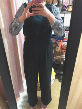 「緑」｜「アイテム（つなぎ/オールインワン）」を使った、桃海さん（レディース・155cm）の冬コーディネート