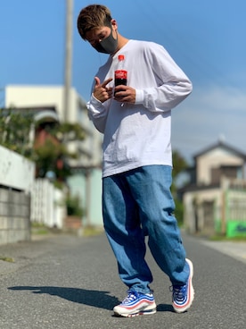 「NIKE（ナイキ）のアイテム（スニーカー、ホワイト系）」を使った、ゆーとすたいるさん（メンズ・168cm）の春コーディネート