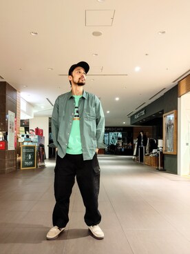「ARMY TWILL（アーミーツイル）のアイテム（カーゴパンツ）」を使った、I.Tさん（メンズ・178cm）の春コーディネート