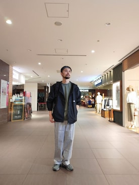 「グラミチ」｜「アイテム（マウンテンパーカー）」を使った、I.Tさん（メンズ・178cm）の春コーディネート