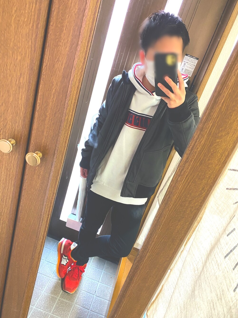 「いいね、save、フォローお願いします🤑、今日のコーデ、おしゃれさんと繋がりたい、冬」｜「AZULのアイテム（ジャケット/アウター、ブラック系）」を使った、Naokiさん（メンズ・160cm）の冬コーディネートの1枚目の写真