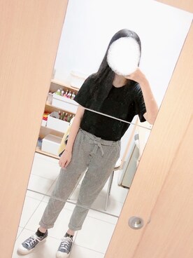 「GU（ジーユー）のアイテム（Tシャツ/カットソー、ブラック系）」を使った、リタ♡︎ ~さん（レディース・155cm）の秋コーディネート