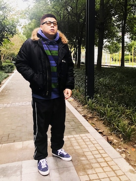 「Supreme （シュプリーム）のアイテム（ダウンジャケット/コート、ブラック系）」を使った、Orient Pangさん（メンズ・182cm）の冬コーディネート