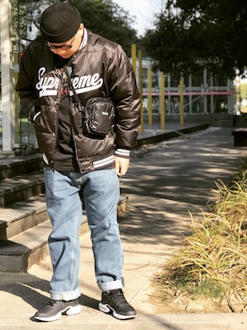 「Supreme （シュプリーム）のアイテム（スタジャン、ブラック系）」を使った、Orient Pangさん（メンズ・182cm）の冬コーディネート