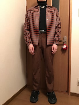 「superNova.（スーパーノヴァ）のアイテム（パンツ）」を使った、たかてぃんさん（メンズ・166cm）の秋コーディネート