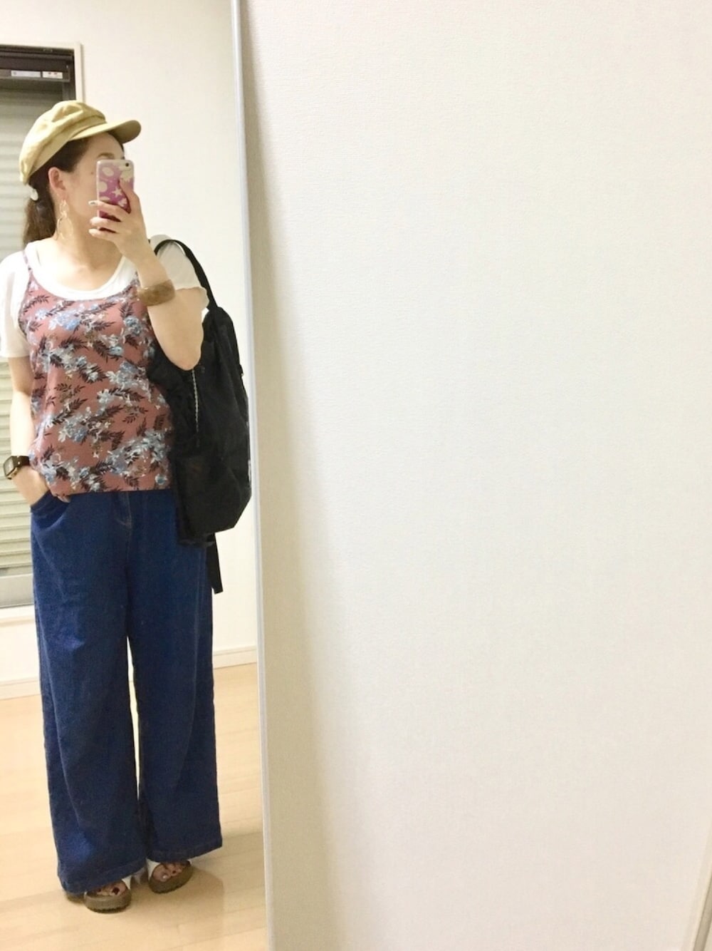 「夏セールで買いました、夏コーデ、夏、キャミソール、キャミ×Tシャツ、ワイドパンツ、キャップ、Ungrid、ungridコーデ、LIFEs」｜「GUのアイテム（キャスケット、ベージュ系）」を使った、kaorin☆さん（レディース・156cm）の夏コーディネートの1枚目の写真
