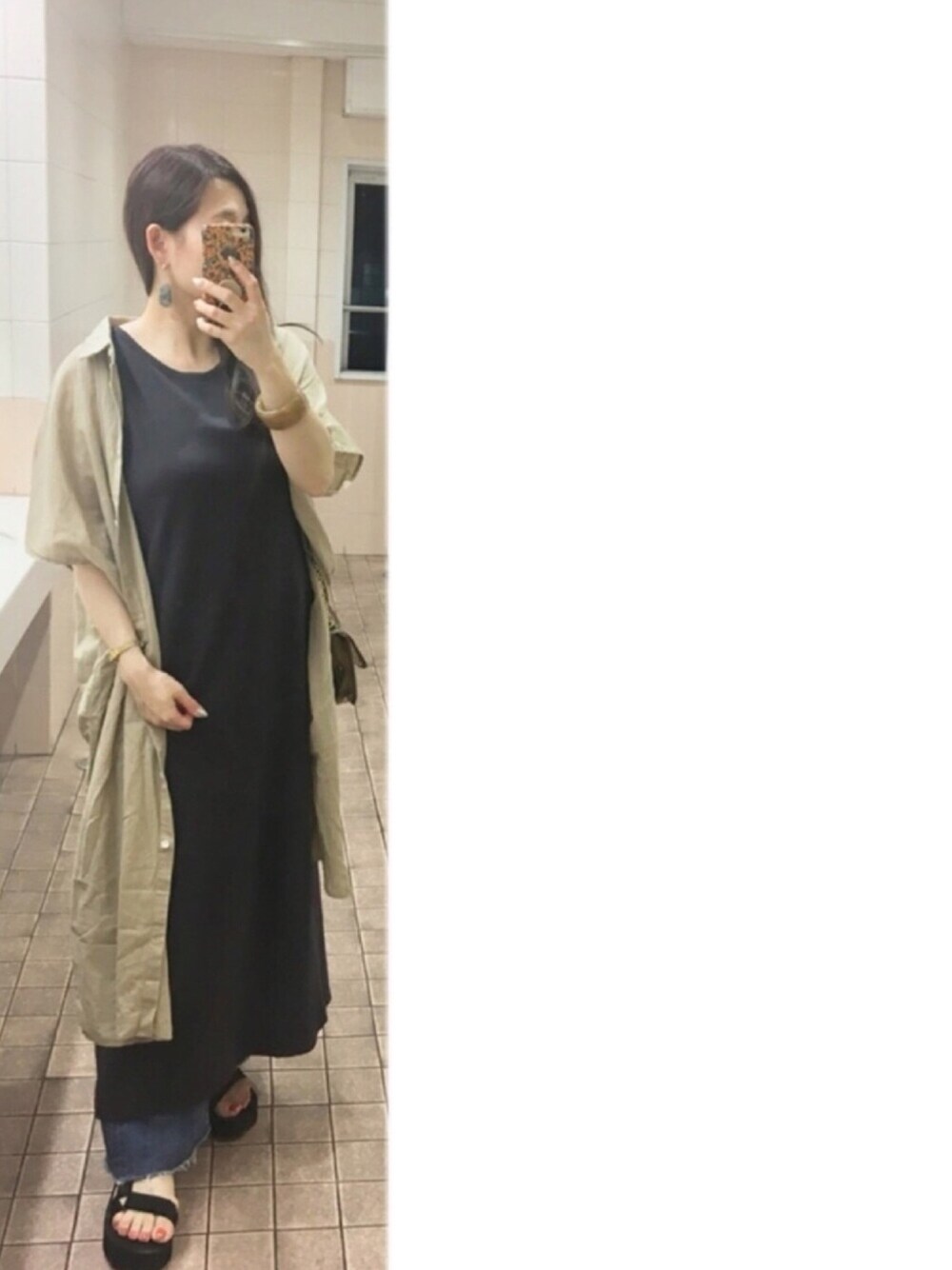 「カジュアルコーデ、休日コーデ、大人カジュアル、七夕、Ungrid、teva、あつぞこサンダル、夏コーデ、レイヤードスタイル、スポーツサンダル」｜「Ungridのハニカムリングドットワンピース（ワンピース、グレー系）」を使った、kaorin☆さん（レディース・155cm）の夏コーディネートの1枚目の写真