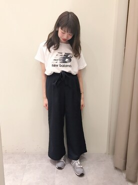 miho fujimotoさんの「【別注】new balance×earth ロゴTシャツ」を使ったコーディネート