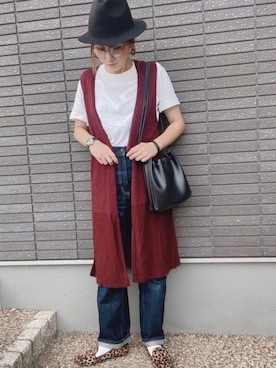 ベストを使った エンジ色 のレディース人気ファッションコーディネート Wear