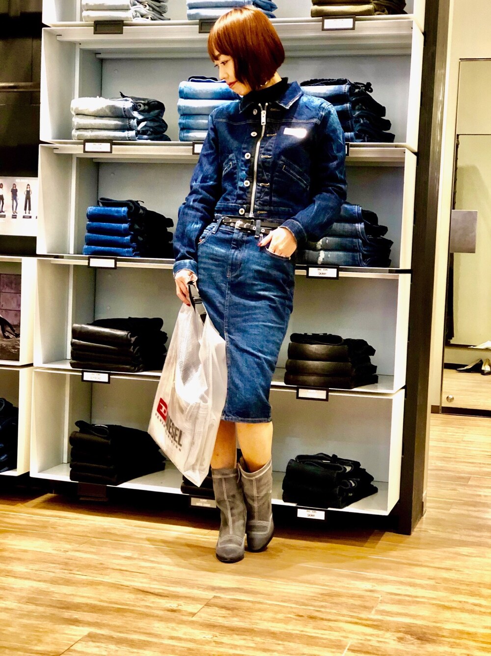 「Diesel、ディーゼル、セットアップ、デニム、デニムジャケット、デニムスカート、デニムキャンペーン」｜「DIESELのアイテム（デニムジャケット、ブルー系）」を使った、DIESEL_yuki.uさん（レディース・156cm）の冬コーディネートの1枚目の写真