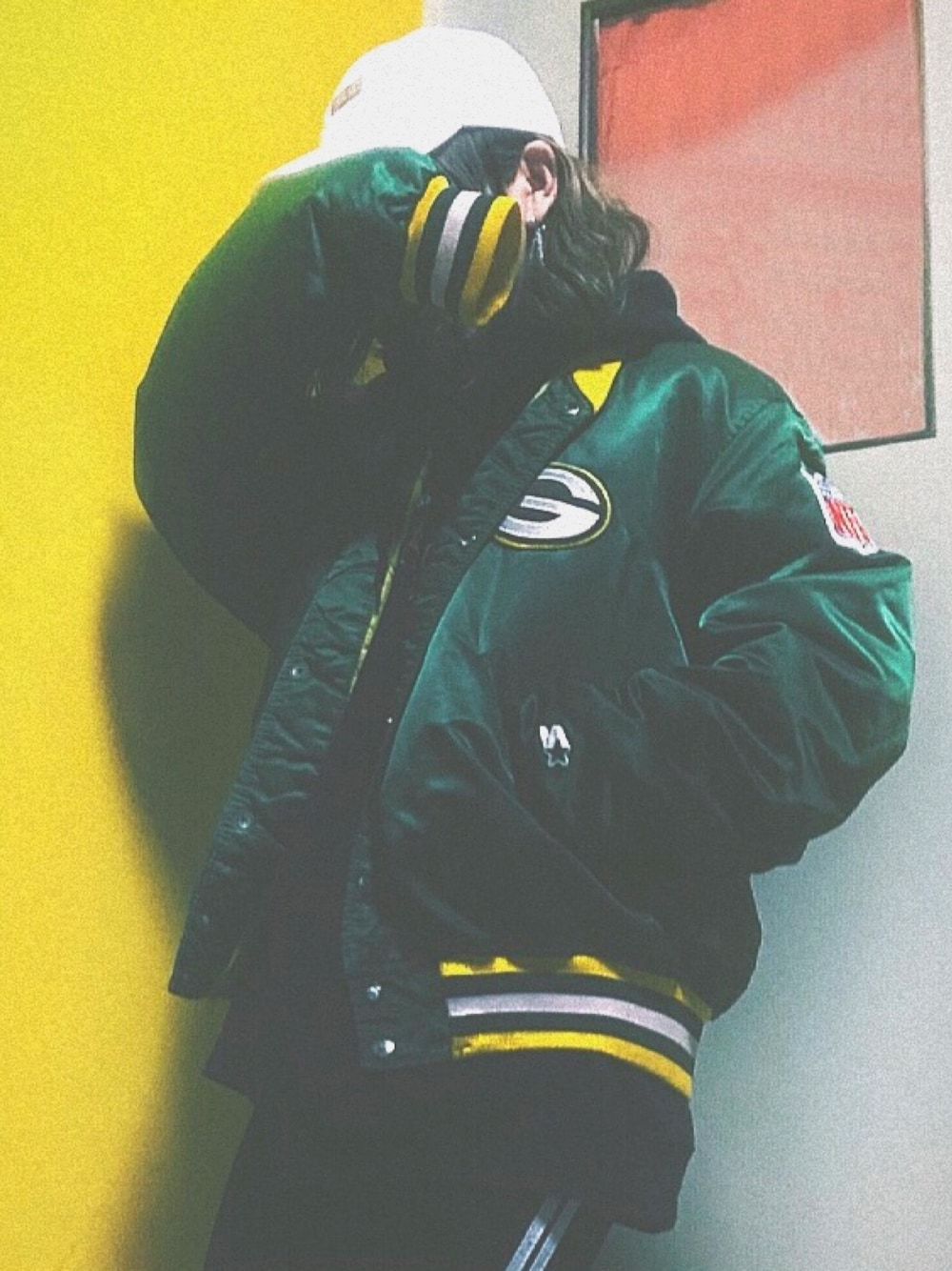 「street、streetstyle、streetfashion、ストリート、ストリート系、ストリートファッション、スト系、LEFLAH、古着、Green Bay packers」｜「古着のアイテム（スタジャン、グリーン系）」を使った、宇宙人 4103号 さん（レディース・155cm）の冬コーディネートの1枚目の写真