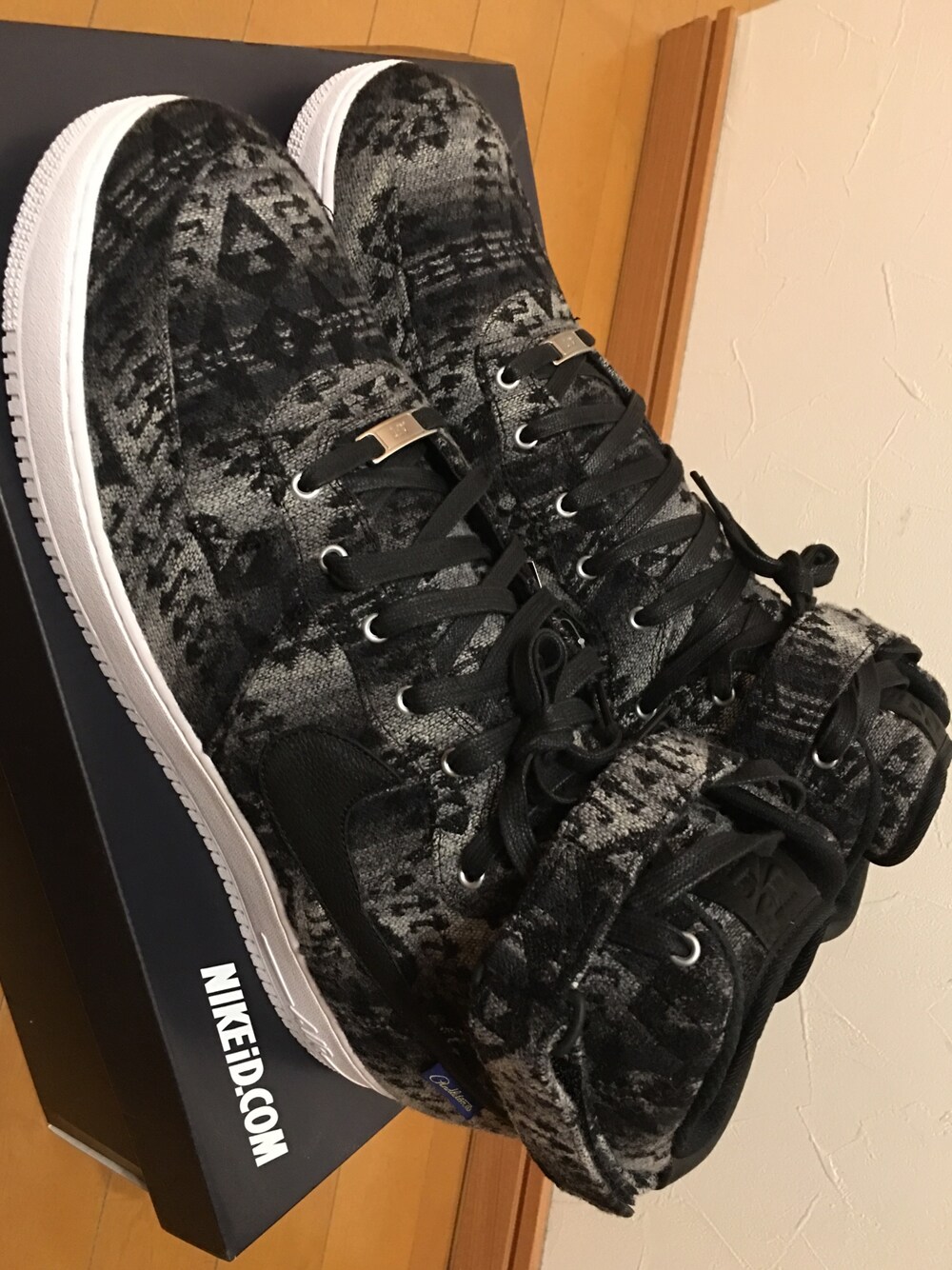 「ペンドルトン、NIKE、NIKE ID AIR FORCE 1」｜「NIKE iDのアイテム（スニーカー、その他）」を使った、AVALANCHEさん（メンズ・178cm）の冬コーディネートの1枚目の写真
