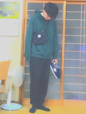 「hellolulu(ハロルル)のアイテム」を使った、しゅんさん(メンズ・180cm)の秋コーディネート