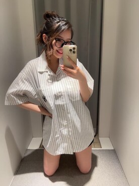「シャツ 」｜「アイテム（スウェットパンツ）」を使った、あこさん（レディース・165cm）の春コーディネート