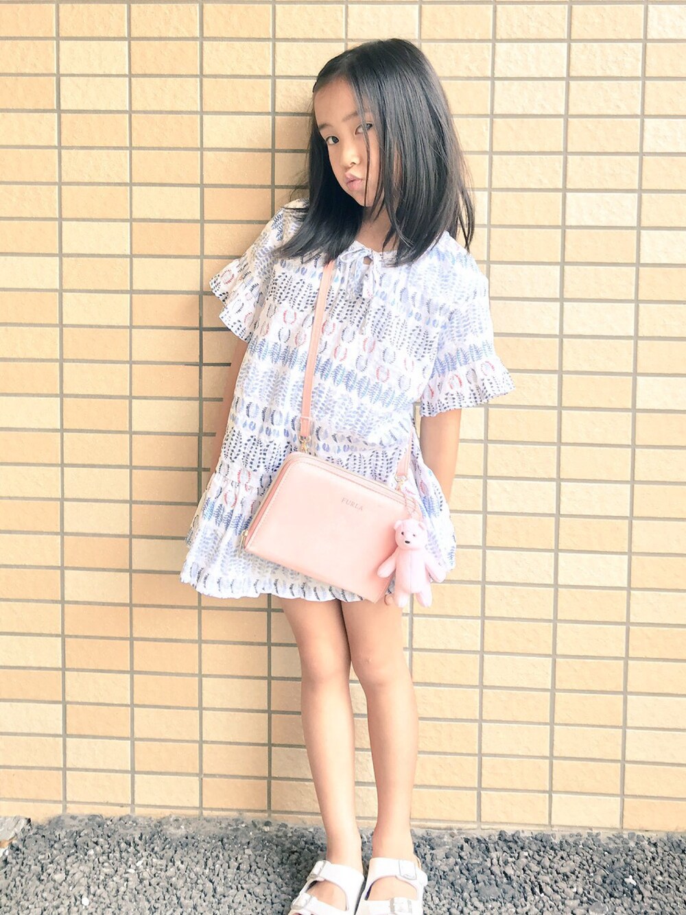 「夏、キッズコーデ、女の子、カジュアル、女の子コーデ、シンプル、ワンピース、３歳女の子」｜「韓国子供服のアイテム（ワンピース、ブルー系）」を使った、Hiroko Nishimuraさん（キッズ・100cm）の夏コーディネートの1枚目の写真