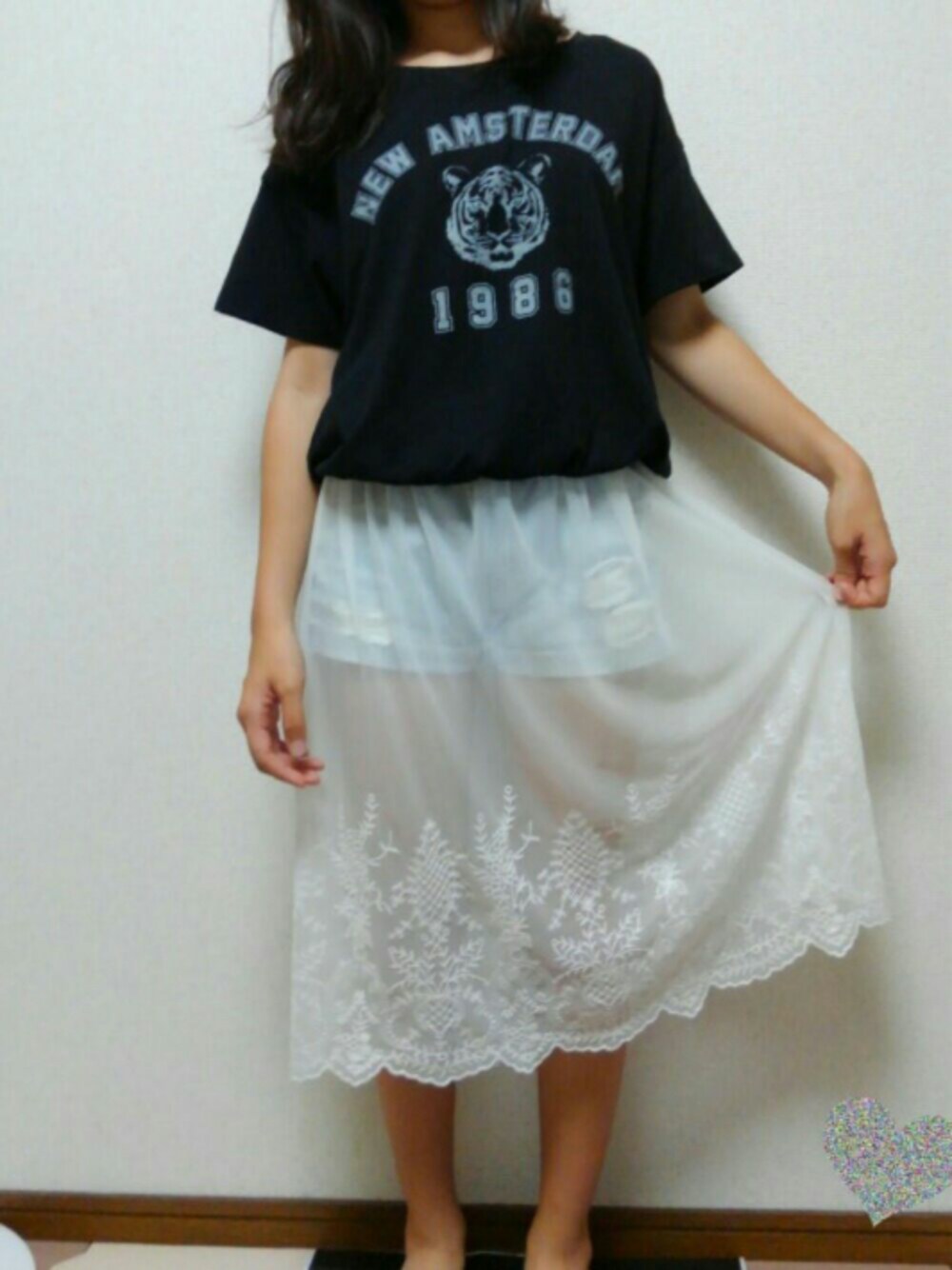 「E hyphen world gallery、repipi armario、GU」｜「GUのアイテム（スカート、ホワイト系）」を使った、🍎りんご🍎さん（キッズ・150cm）の夏コーディネートの1枚目の写真
