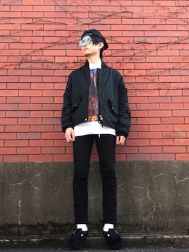 「グラフィックＴ」｜「アイテム（スリッポン）」を使った、akiyoshiさん（メンズ・173cm）の春コーディネート